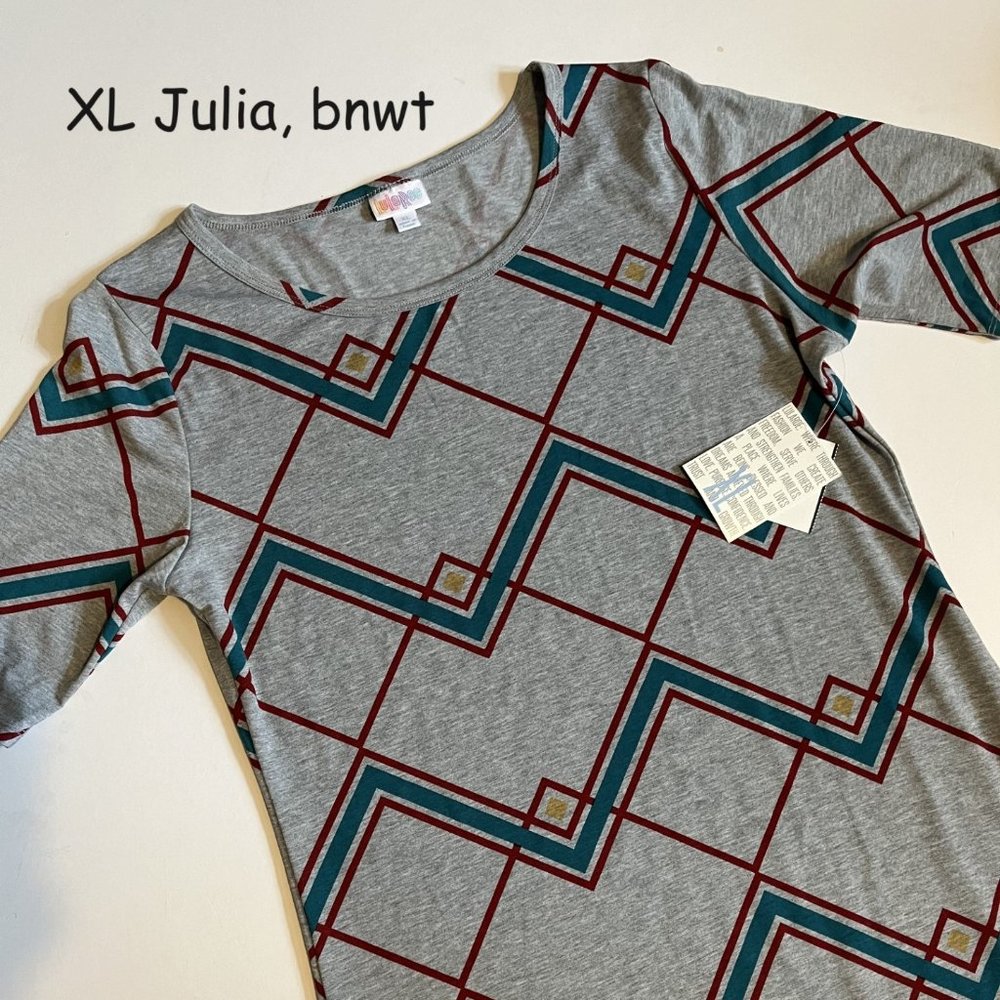 XL Lularoe Julia sheath dress, grey with red green zigzags